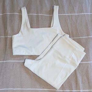 Girlfriend Collective - Ivory legging/bra set